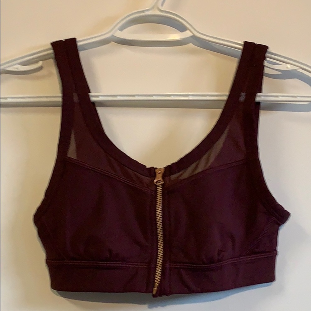 LULULEMON Burgundy Sports Bra size 4 like new!